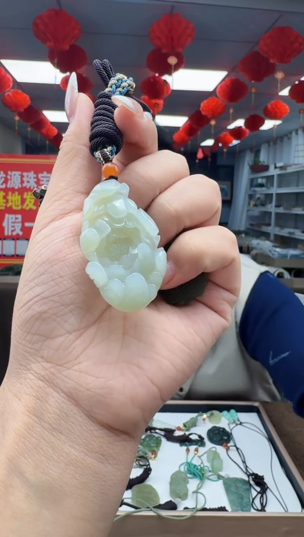 颈饰未镶嵌和田玉拍一发一，多样性发货