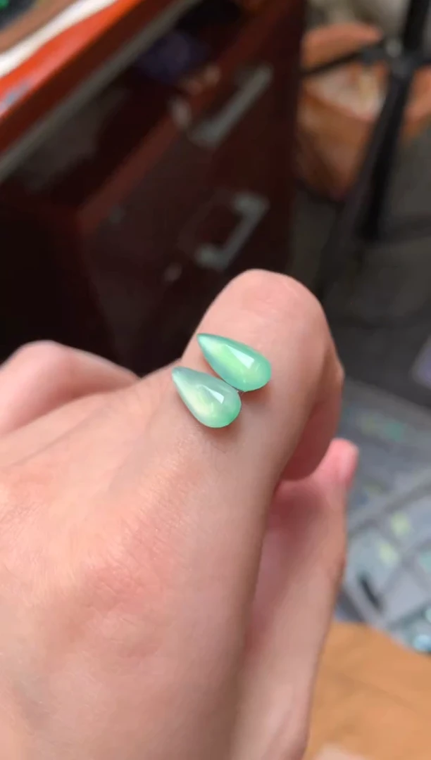 未镶嵌定制翡翠裸玉