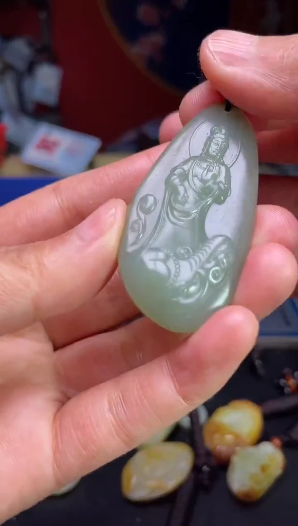 颈饰未镶嵌和田玉1