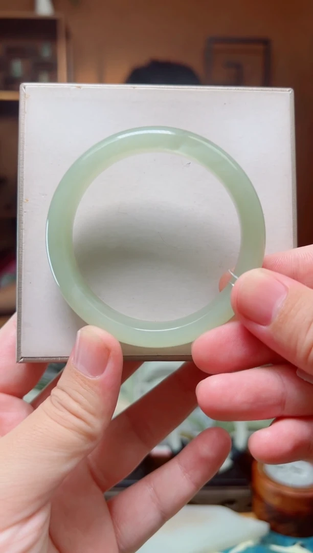 未镶嵌手镯和田玉正装晴水57