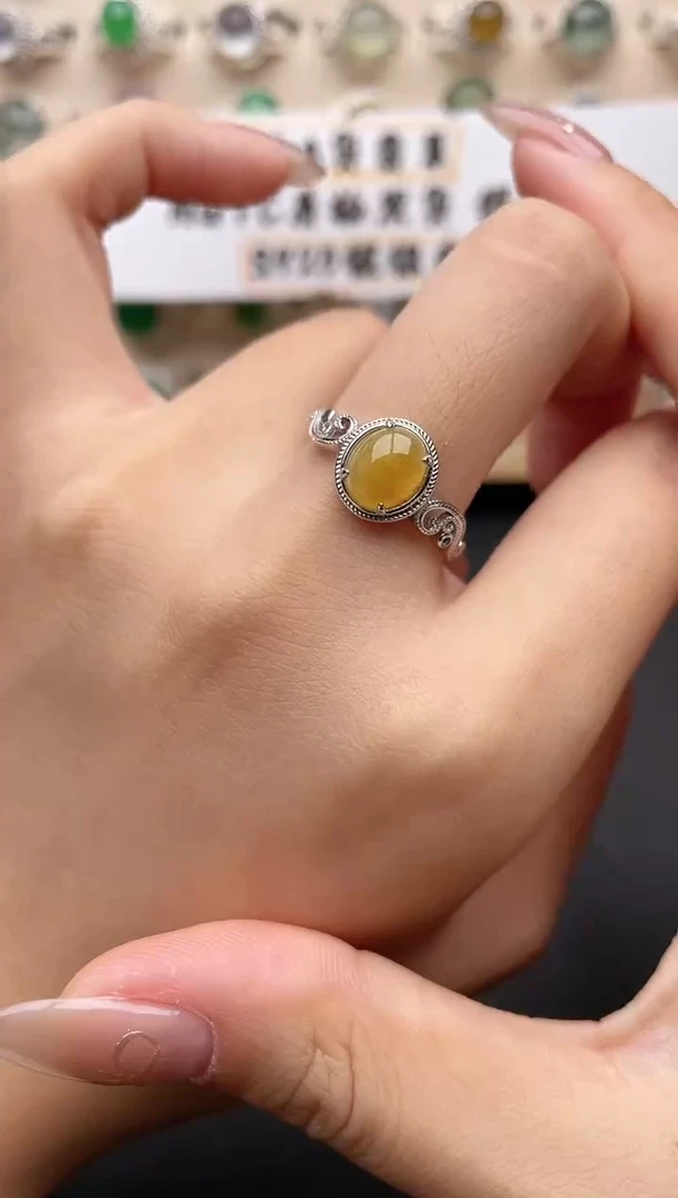 【闪购商品】翡翠戒指银S925镶嵌一物一证一礼盒