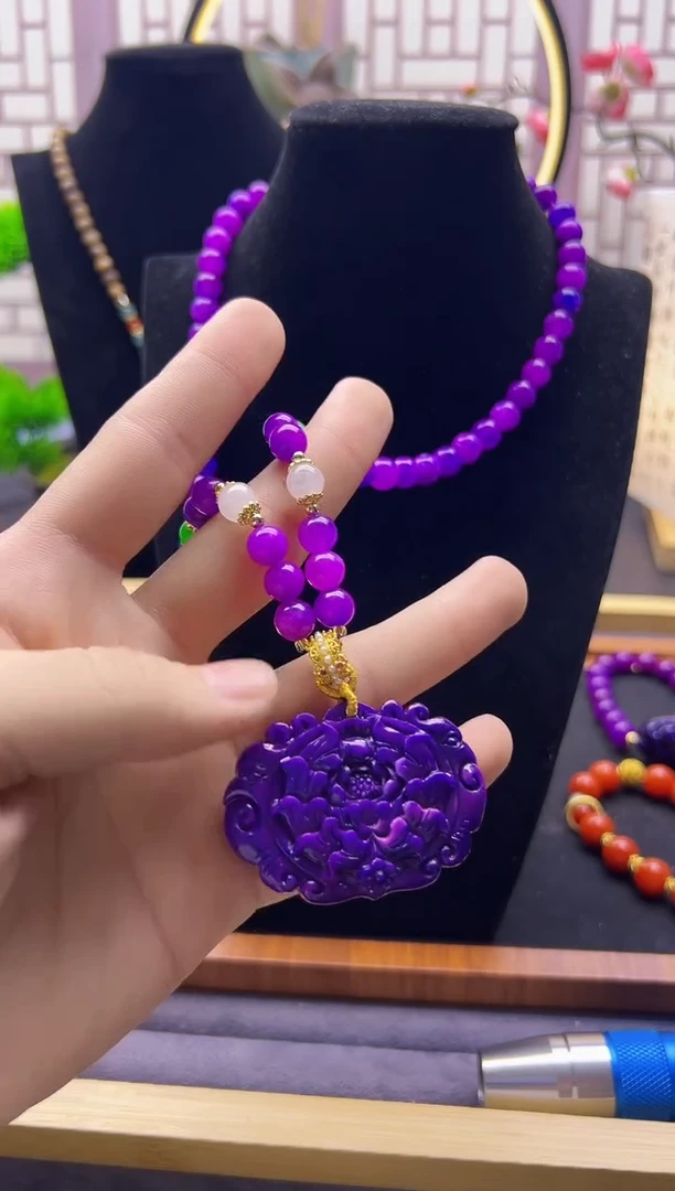 【闪购商品】苏纪石（舒俱来）颈饰14K金镶嵌X825