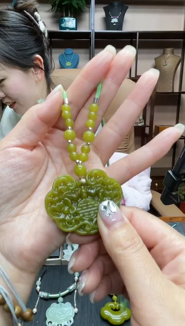 【闪购商品】岫玉吊坠未镶嵌·