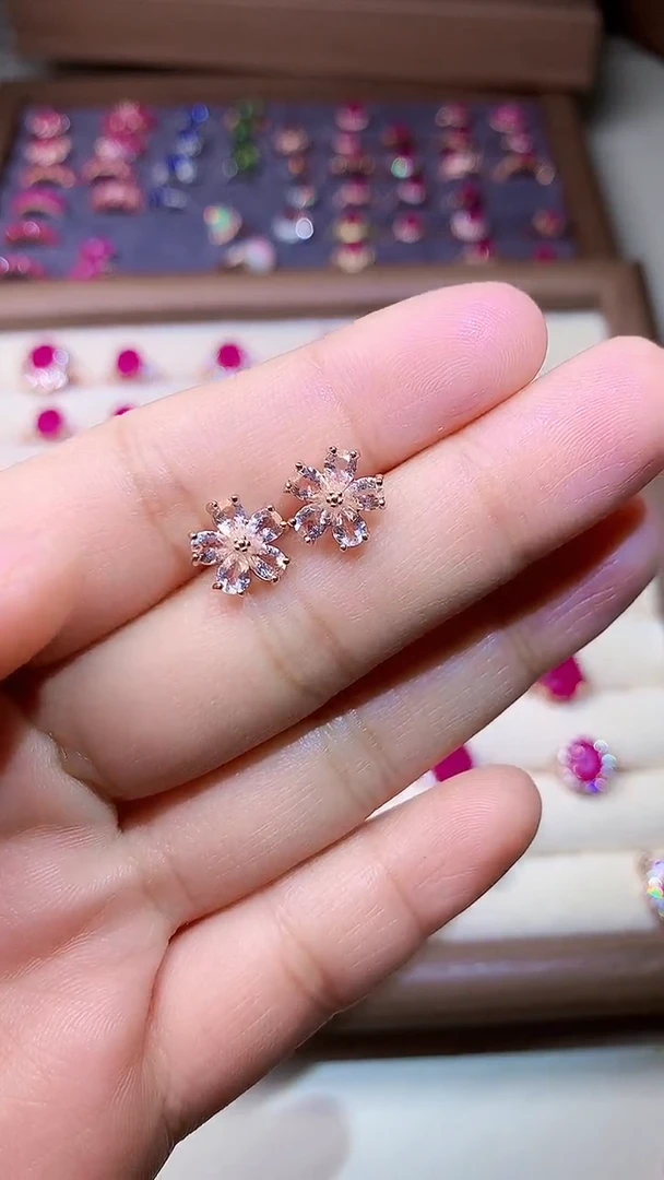 【闪购商品】绿柱石（摩根石）耳饰银S925镶嵌000