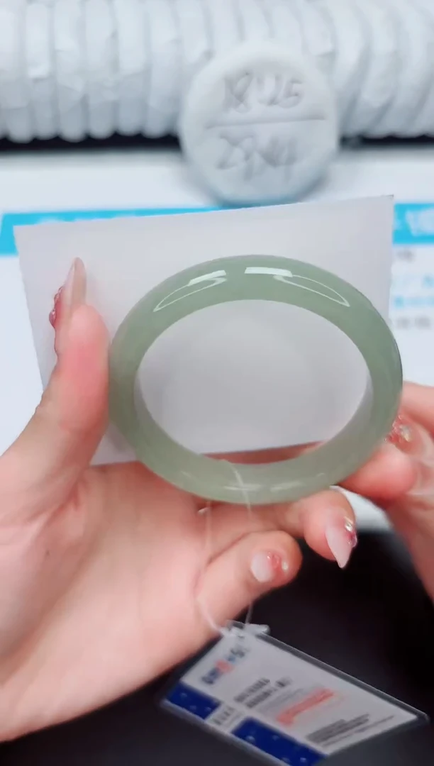 手镯石英质玉未镶嵌M210-55.5D1