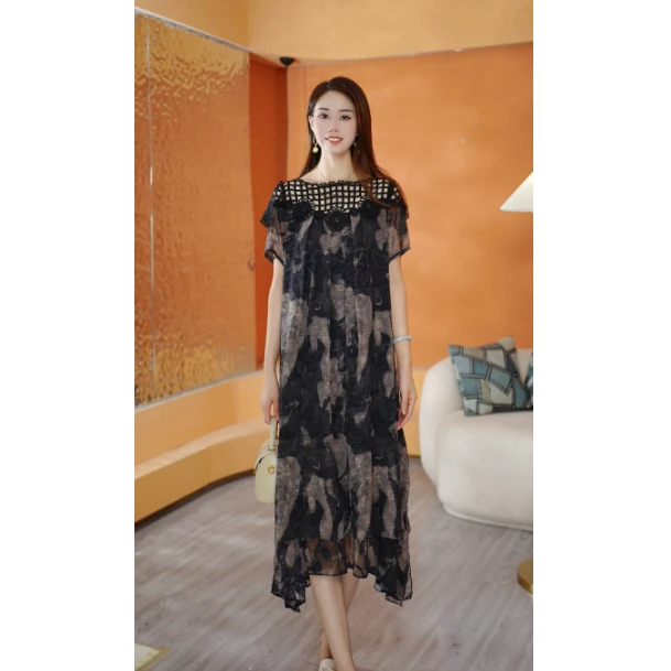 【奈娅定制】B258洋气设计感连衣裙女2025新款遮肉显瘦蕾丝拼接裙子