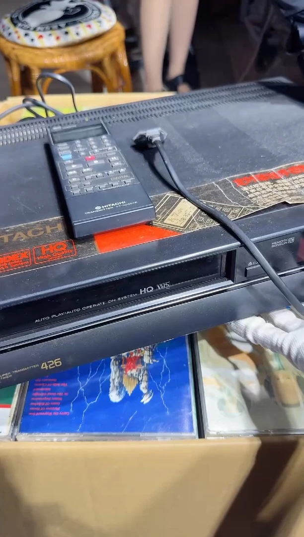 8新w****5   885中古商品，瑕疵品，不保好坏。