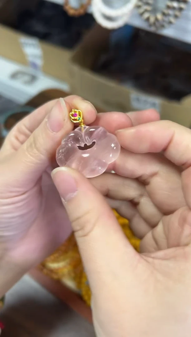 【闪购商品】未镶嵌颈饰水晶粉水晶如意镶嵌款吊坠[0274]