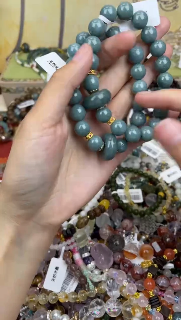 手饰翡翠未镶嵌194