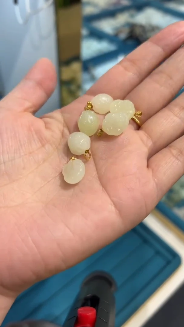 【闪购商品】和田玉吊坠18K金镶嵌和田玉吊坠多样性发货拍一发一