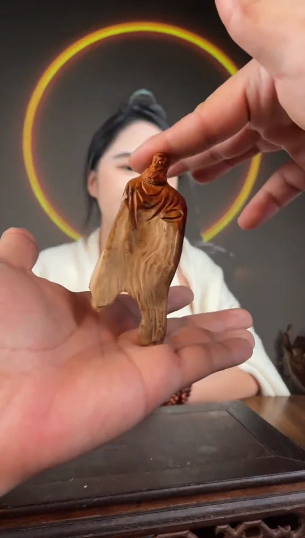 柏木（崖柏）手工摆件,先抢先得! 编号:404