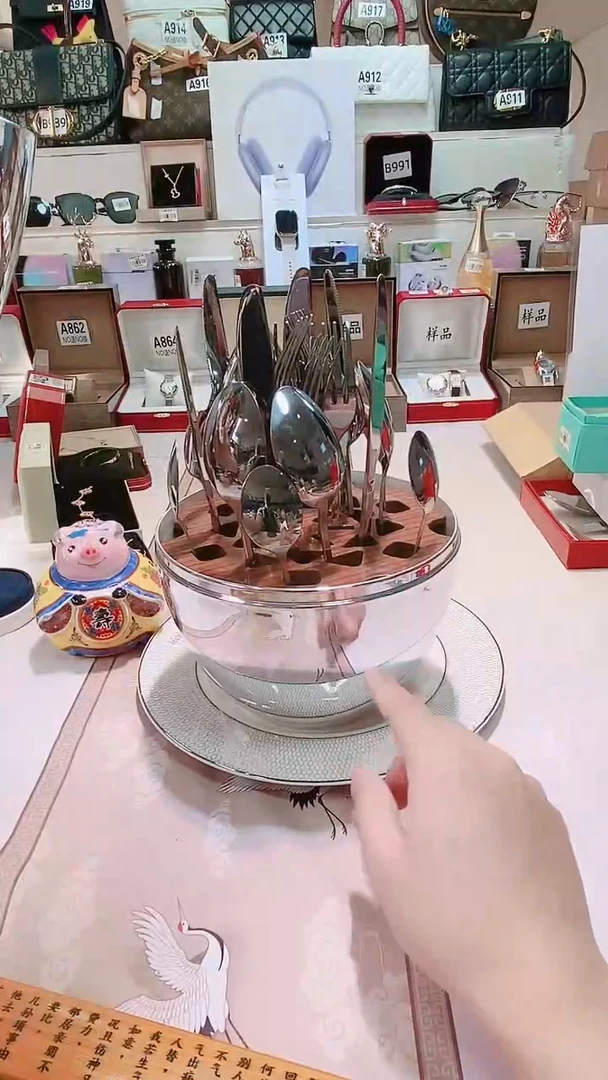 瓷片瓷器 库房到期 全部地板价@@1