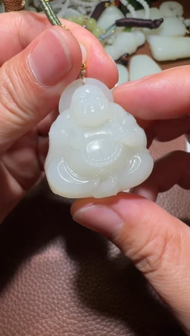 未镶嵌和田玉挂件和田玉