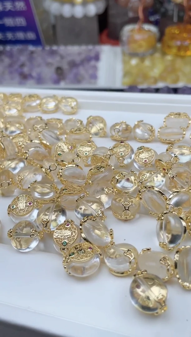 【闪购商品】水晶吊坠(不含链)未镶嵌1a多样性发其一/2.11/1个