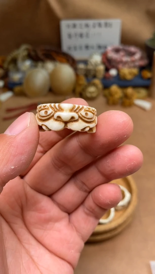 【闪购商品】牛骨其他P1076-21mm瑞兽扳指-有棕裂