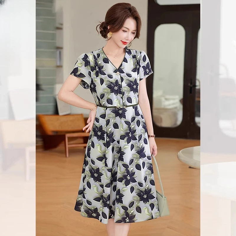 优雅大气妈妈连衣裙夏季2025新款中老年女装夏装时尚洋气雪纺裙子