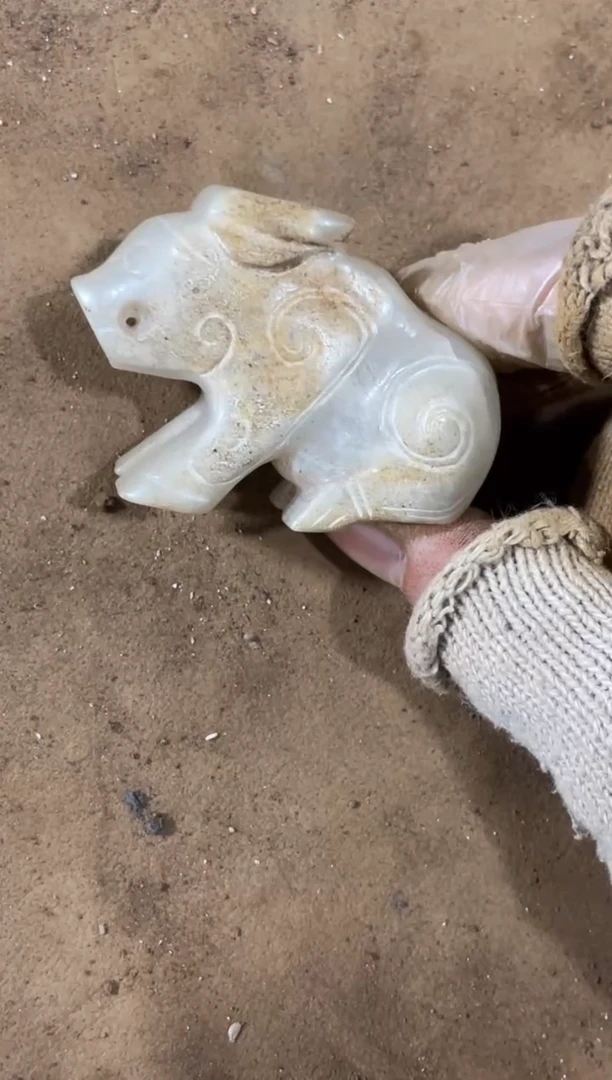 未镶嵌和田玉挂件未镶嵌和田玉把件