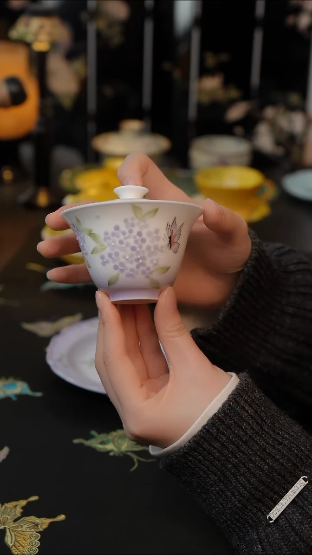 紫云绣球   盖碗