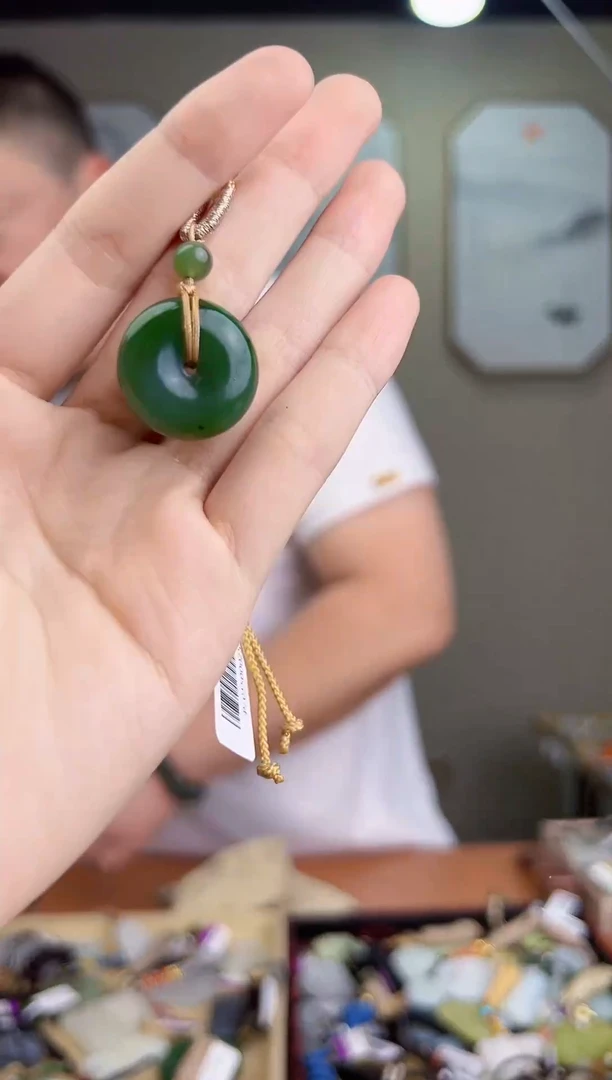 颈饰未镶嵌和田玉一物一证 拍一单发一个