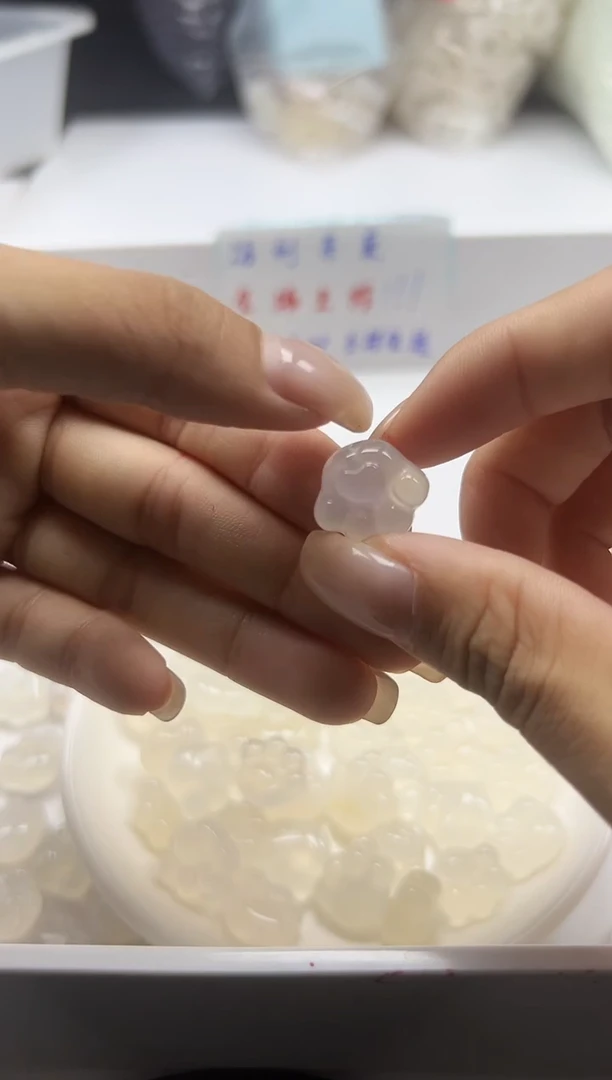 南红玛瑙银S800镶嵌颈饰x1136荔枝冻蝴猫爪*1颗