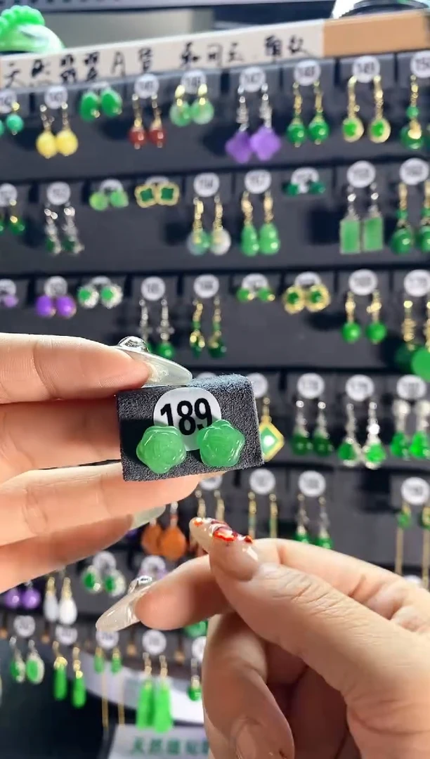 【闪购商品】翡翠耳饰银S925镶嵌189...