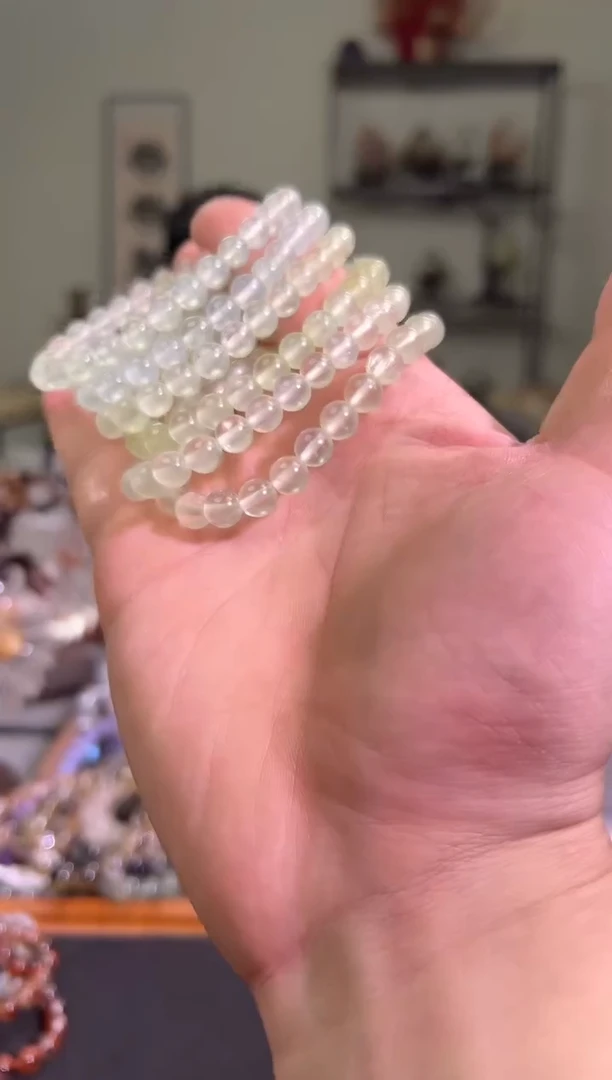 【闪购商品】葡萄石手串未镶嵌7+mm葡萄石手串（多样性发其一）