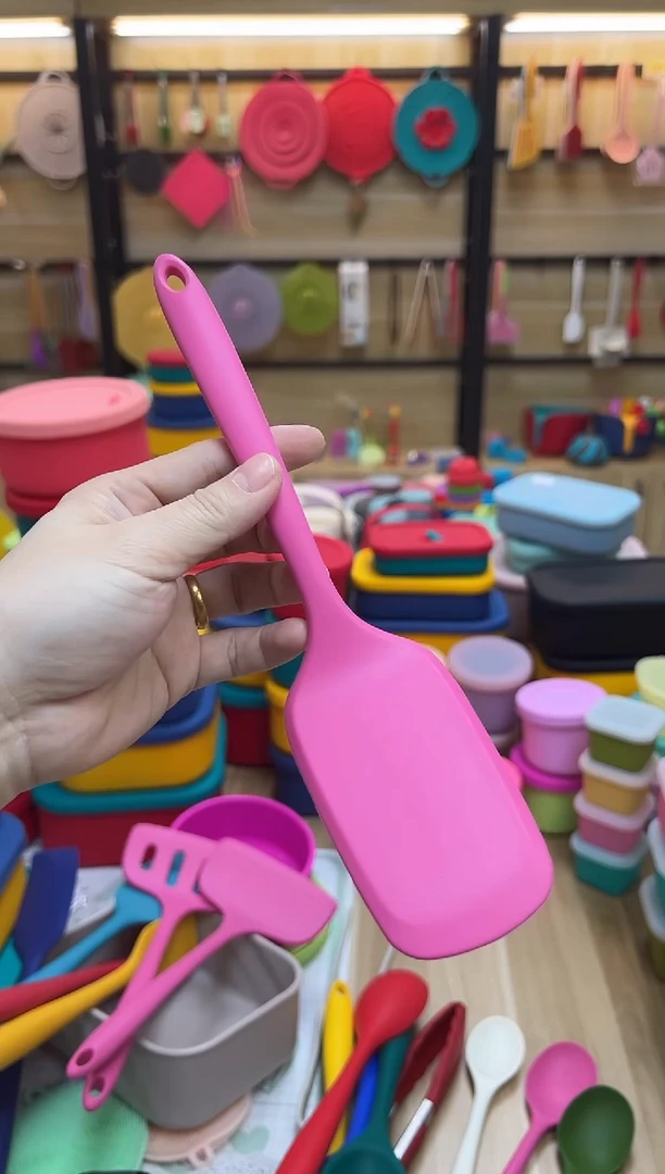 硅胶玫红色-迷你密铲