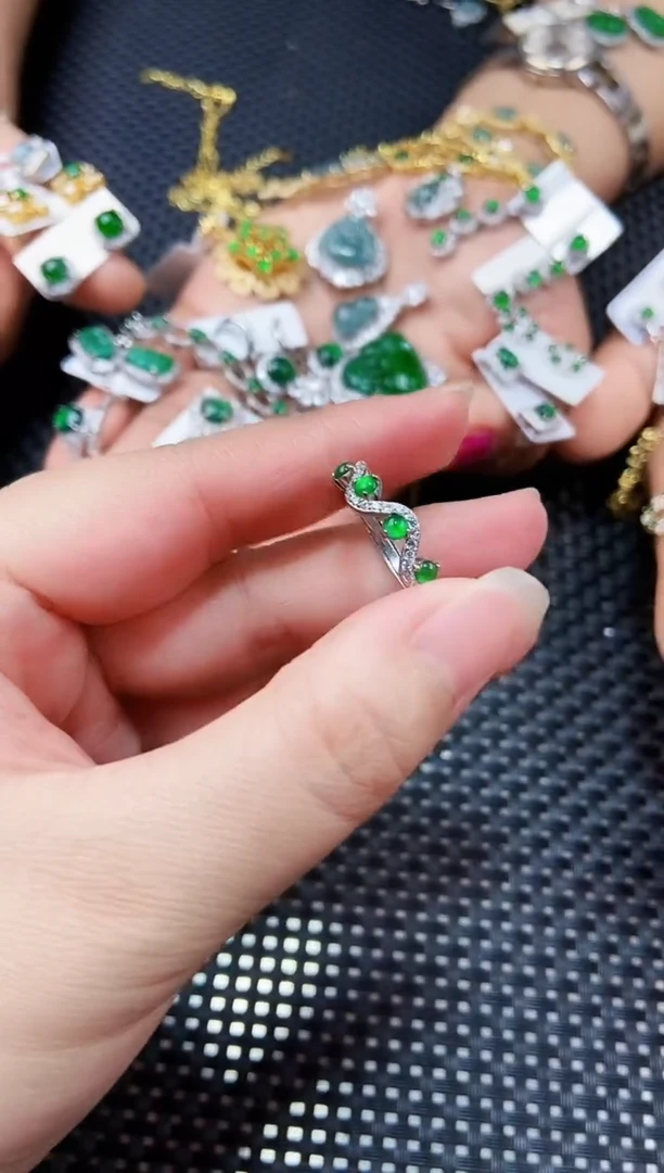 【闪购商品】翡翠戒指未镶嵌111111111