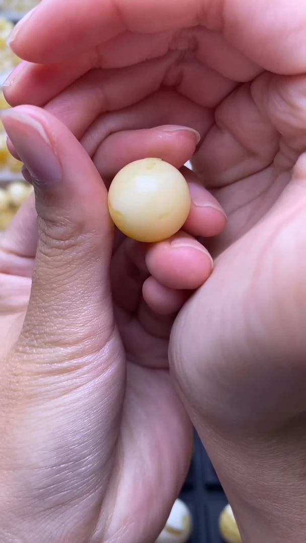 未镶嵌琥珀裸石蜜蜡.44