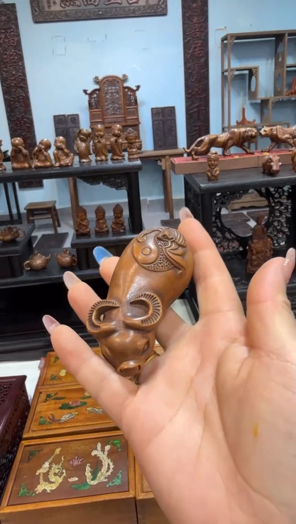 木黄杨 牛手把件