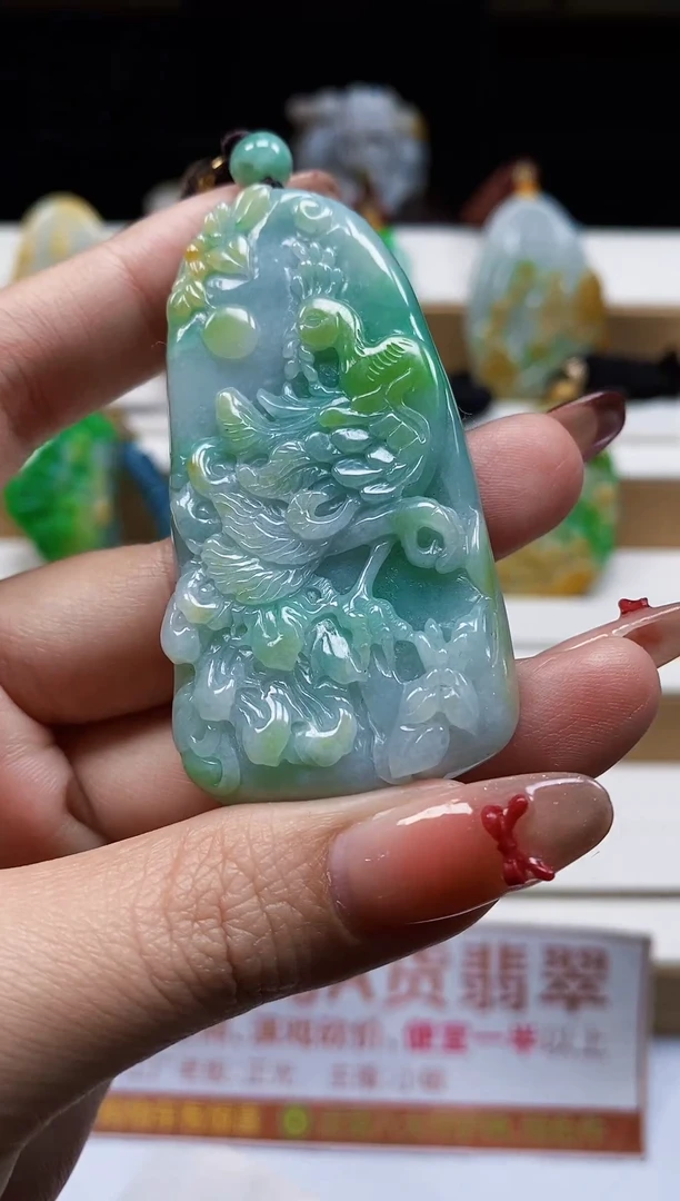 颈饰未镶嵌翡翠翡翠A货