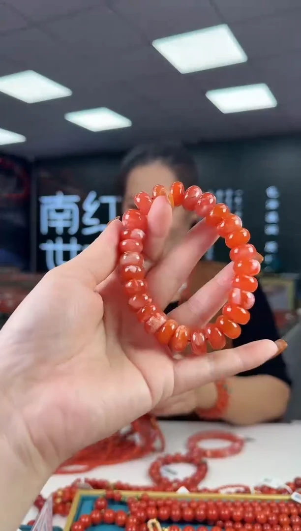 未镶嵌珠串南红玛瑙多样发其一/2508090199