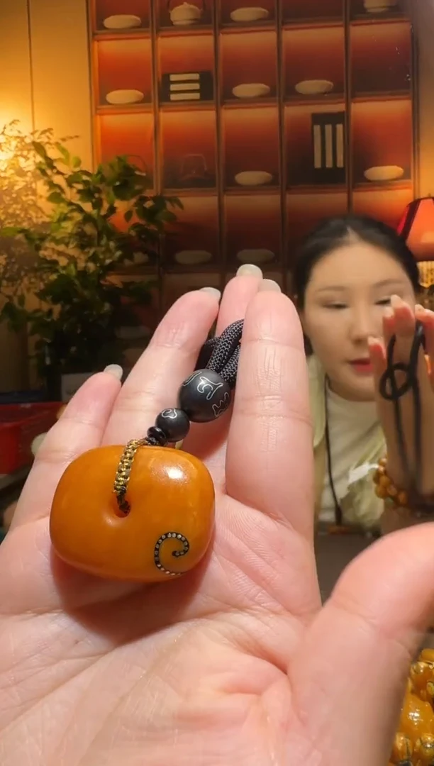 蜜蜡颈饰未镶嵌5885天然蜜蜡珠宝奇石