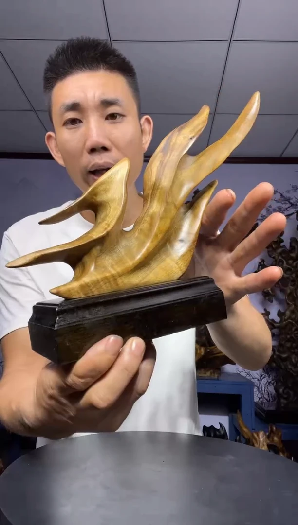 金丝楠默*的金丝楠木工艺品摆件