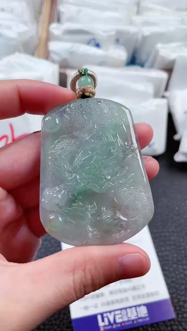 【闪购商品】翡翠颈饰未镶嵌00006107