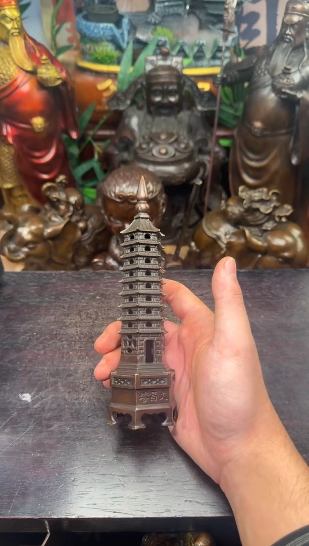 潼潼古铜只卖真铜！（九层玲珑塔）