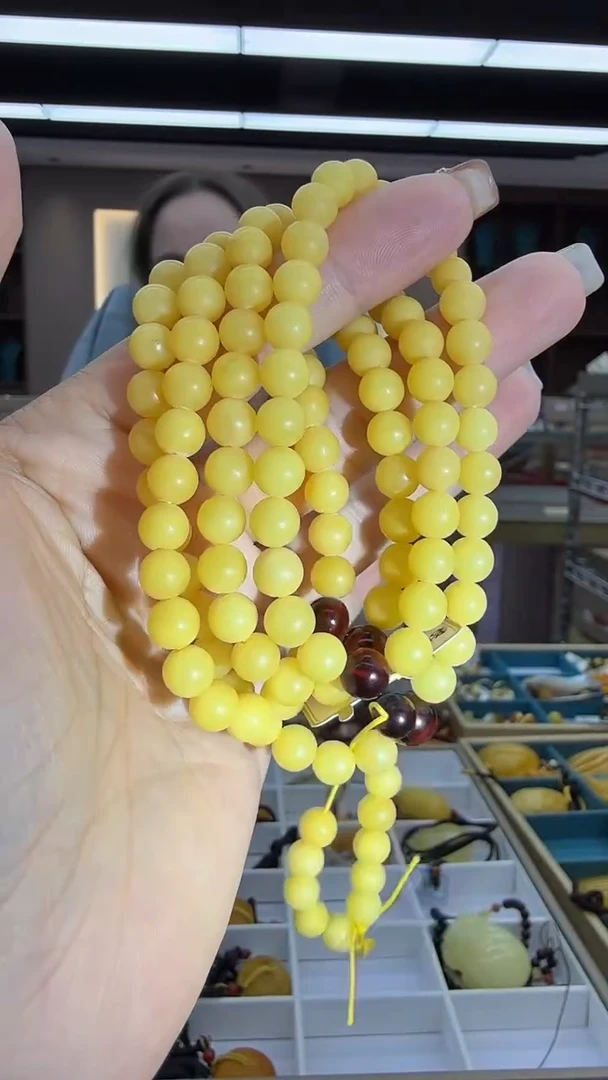 琥珀颈饰未镶嵌173秒拍号 假一罚三