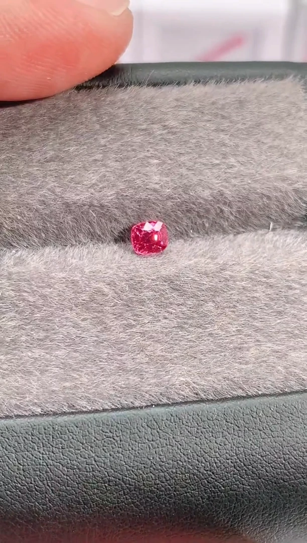 裸石尖晶石0.5-800天然缅甸绝地尖晶石