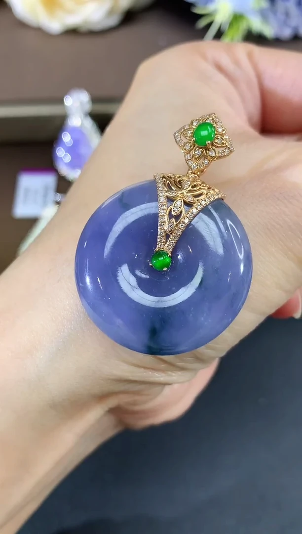 吊坠(不含链)18K金镶嵌翡翠223|
