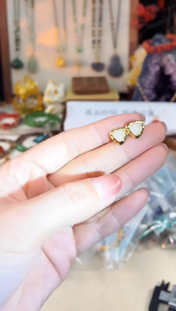 未镶嵌和田玉手饰@@F086D019063