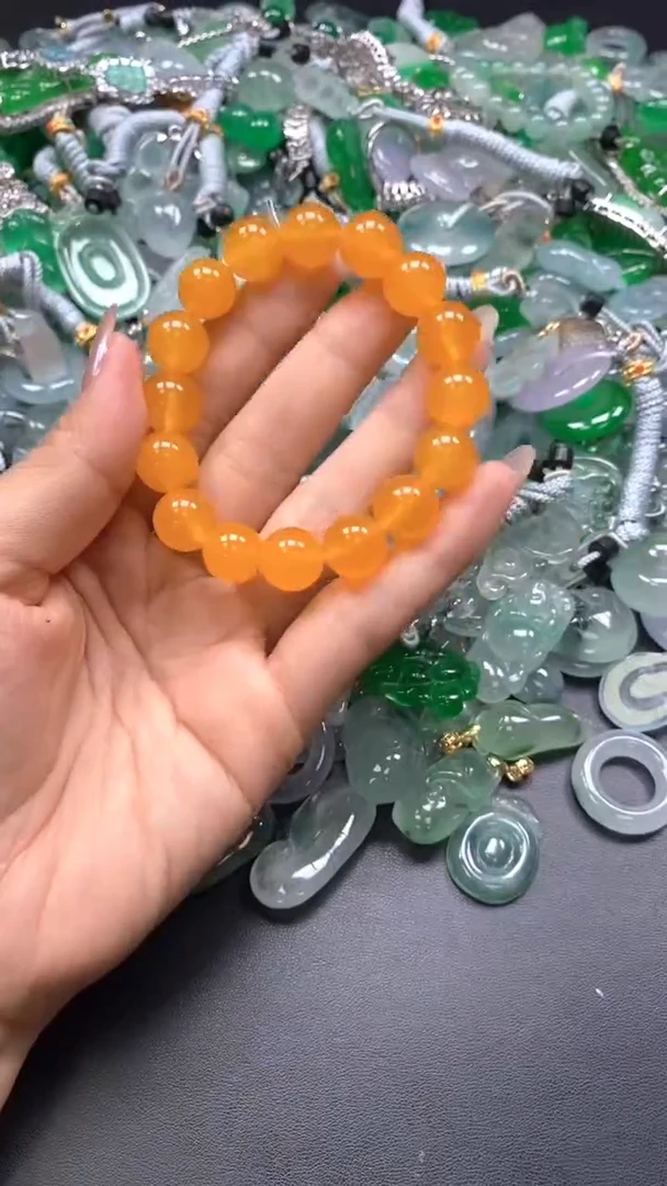 颈饰未镶嵌翡翠(配扣头多样性发其一95