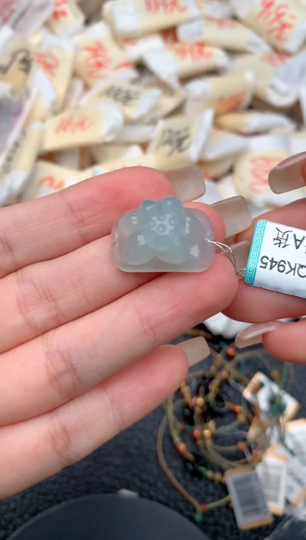 未镶嵌挂件翡翠一