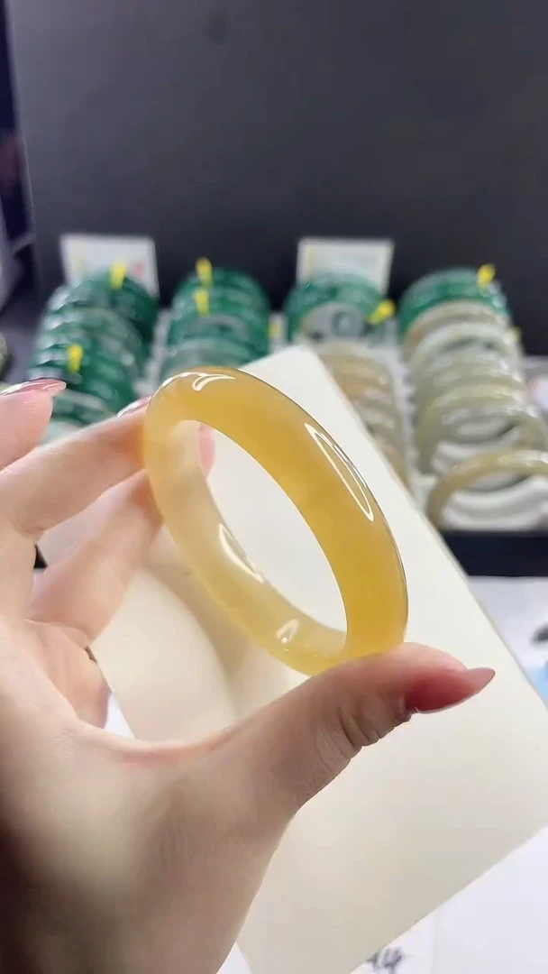 未镶嵌手镯石英质玉多样性发货V96