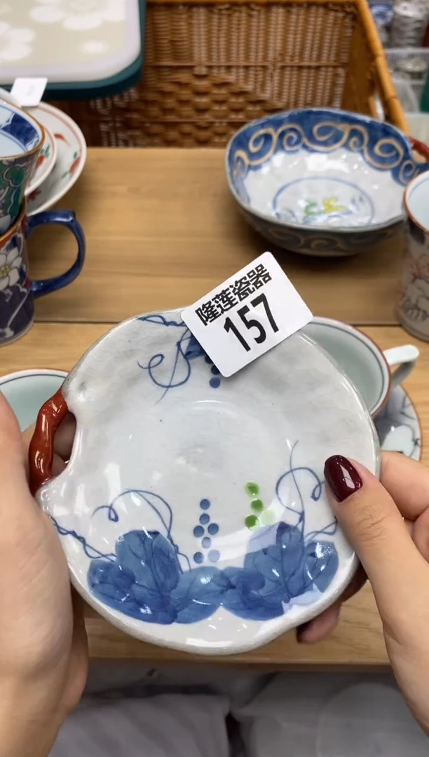 瓷片洋**忆瓷器之美，尽在隆莲。