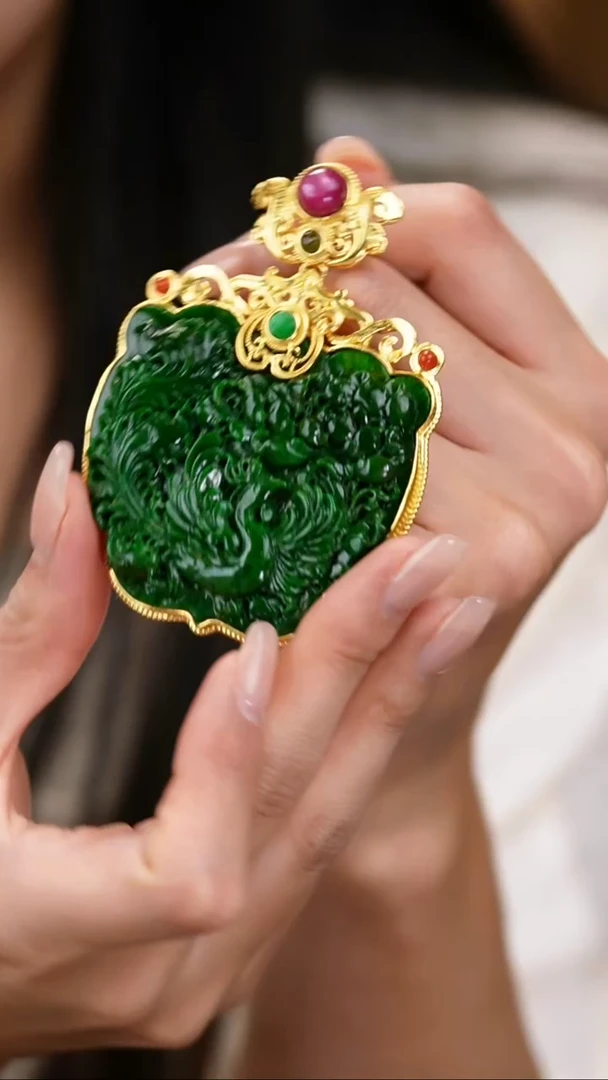 吊坠(赠链)未镶嵌翡翠吊坠102