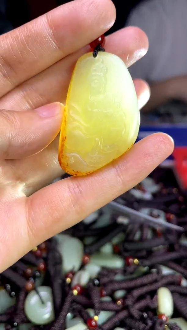 未镶嵌和田玉摆件1