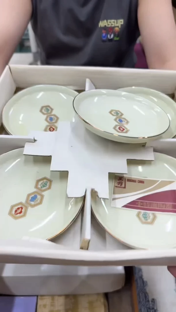 琉璃手工艺品容**道89