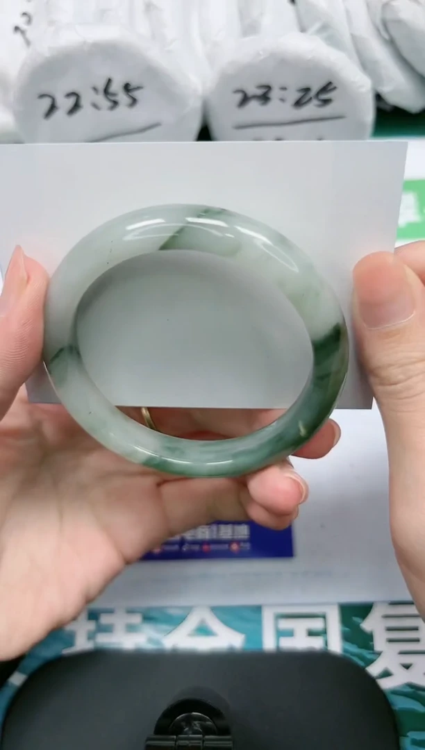 【闪购商品】石英质玉手镯未镶嵌K199-59