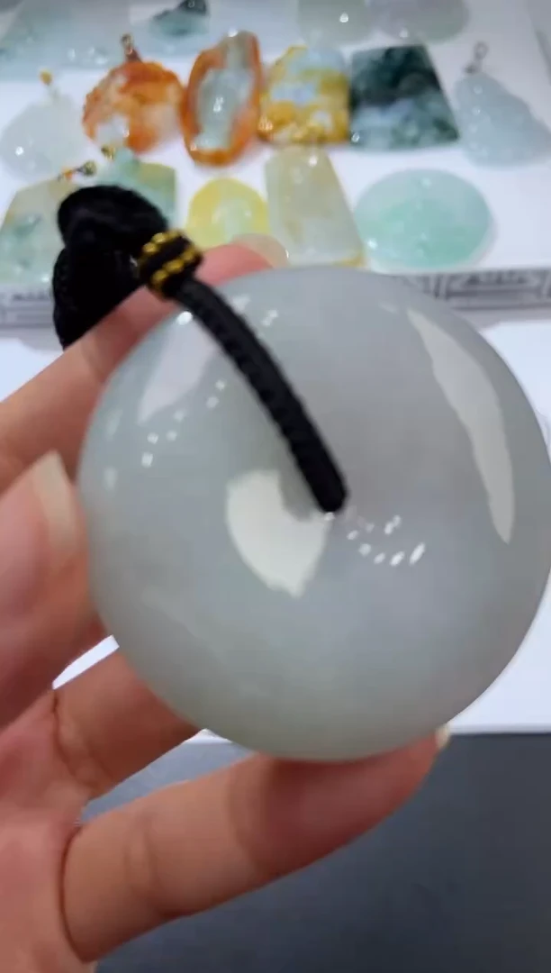 未镶嵌挂件翡翠374670  多人