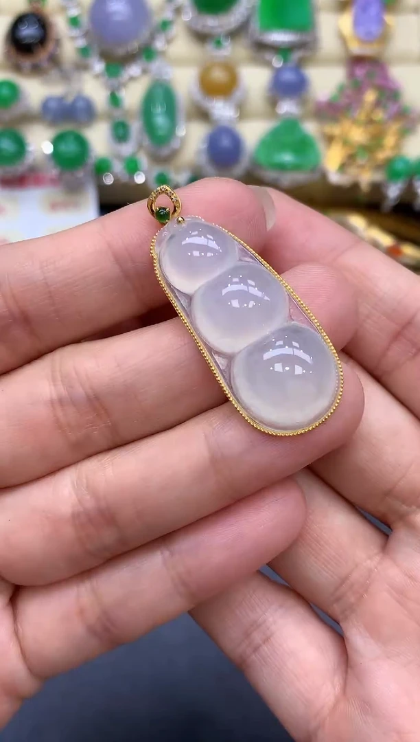 颈饰18K金镶嵌翡翠76-中国好珍宝